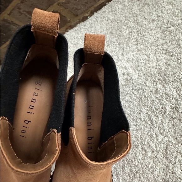 Gianni Bini Ryker Suede Lug Sole Platform Booties - Picture 9 of 11